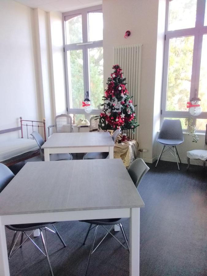 La Maison Des Officiers มองติอ็องแดร์ ภายนอก รูปภาพ